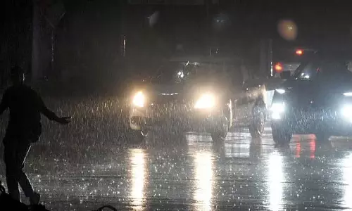Maharashtra में भारी बारिश के बीच गणपति उत्सव शुरू
