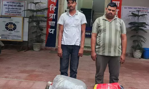 इतनी हिम्मत...भारतीय सेना का फर्जी पहचान पत्र दिखाया