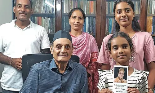 डॉ. कर्ण सिंह ने युवा पर्यावरण कार्यकर्ताओं से मुलाकात की