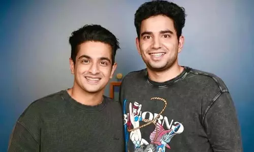 स्टैंड-अप कॉमेडियन्स को सुप्रीम कोर्ट की फटकार, सरकार को गाइडलाइन बनाने का आदेश स्टैंड-अप कॉमेडियन्स को सुप्रीम कोर्ट की फटकार, सरकार को गाइडलाइन बनाने का आदेश
