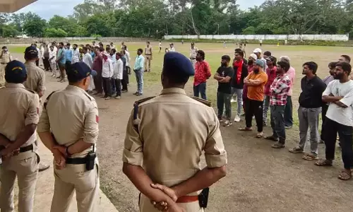 Seoni: सिवनी पुलिस ने अपराधियों को कराया सार्वजनिक प्रदर्शन Seoni: सिवनी पुलिस ने अपराधियों को कराया सार्वजनिक प्रदर्शन
