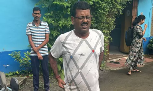 विधायक गिरफ्तार, दीवार कूदकर भागने की कोशिश नाकाम विधायक गिरफ्तार, दीवार कूदकर भागने की कोशिश नाकाम