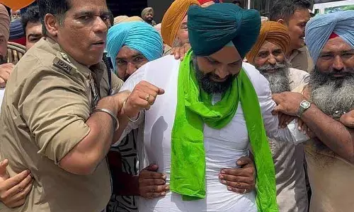 तीन दिन में दूसरी बार Punjab पुलिस ने भाजपा को शिविर लगाने से रोका तीन दिन में दूसरी बार Punjab पुलिस ने भाजपा को शिविर लगाने से रोका