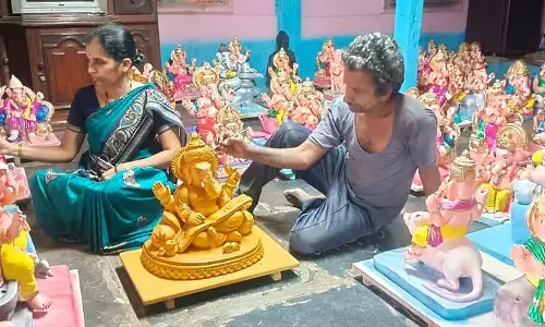 गणेश उत्सव की तैयारी: हर जगह पर्यावरण-अनुकूल मूर्तियों की स्थापना गणेश उत्सव की तैयारी: हर जगह पर्यावरण-अनुकूल मूर्तियों की स्थापना