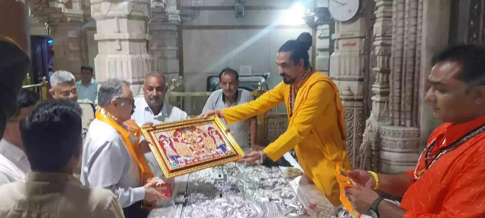Chittorgarh: सांवलियाजी में पुलिस कप्तान ने टेका मत्था