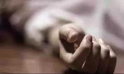 Delhi: डाबरी में 22 वर्षीय महिला की हत्या कर फरार हुआ पीछा करने वाला