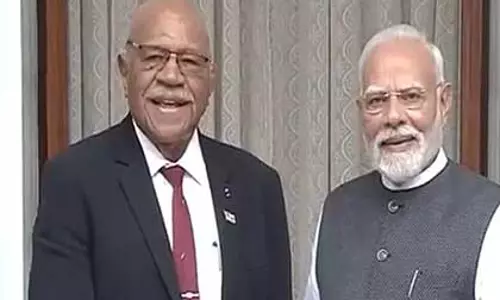 पीएम मोदी ने फिजी के PM सितिवनी राबुका से की मुलाकात
