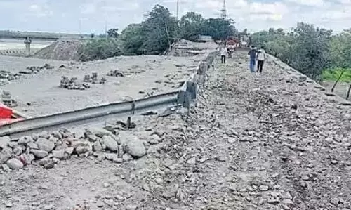 Haldwani: गौलापार मार्ग पर यातायात बहाली की तिथि तय Haldwani: गौलापार मार्ग पर यातायात बहाली की तिथि तय