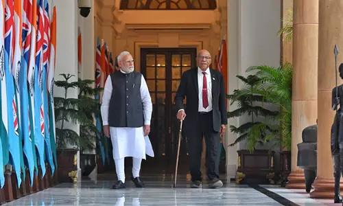 PM मोदी ने नई दिल्ली में फिजी के PM सिटिवेनी राबुका के साथ बातचीत की PM मोदी ने नई दिल्ली में फिजी के PM सिटिवेनी राबुका के साथ बातचीत की
