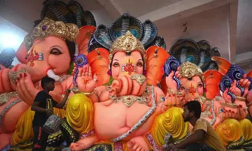 Hyderabad पुलिस ने मिलाद-उन-नबी और गणेश विसर्जन के लिए सुरक्षा कड़ी कर दी Hyderabad पुलिस ने मिलाद-उन-नबी और गणेश विसर्जन के लिए सुरक्षा कड़ी कर दी
