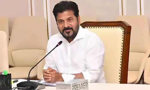 CM रेवंत रेड्डी ने दिसंबर में आर्ट्स कॉलेज में ओयू के छात्रों से मिलने का वादा किया