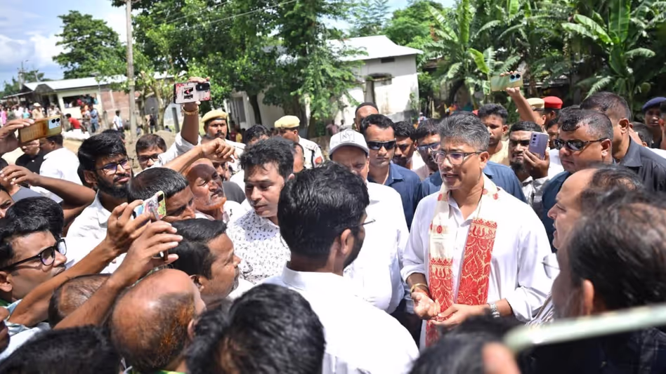 Assam : निरीक्षण के बाद कोकराडांगा में स्थायी कटाव-रोधी उपायों का आश्वासन दिया Assam : निरीक्षण के बाद कोकराडांगा में स्थायी कटाव-रोधी उपायों का आश्वासन दिया