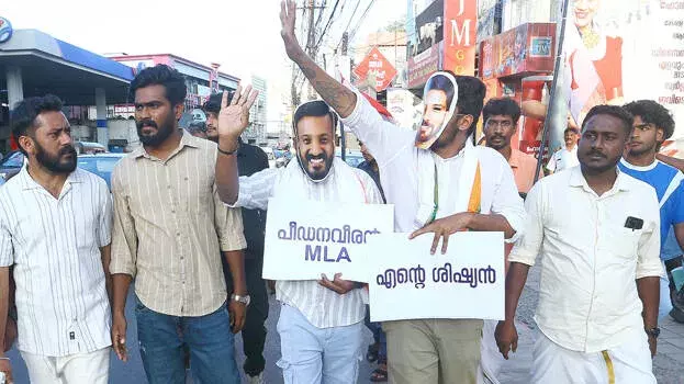 Kerala: राहुल ममकूटाथिल के इस्तीफे के बावजूद पलक्कड़ उपचुनाव की संभावना कम