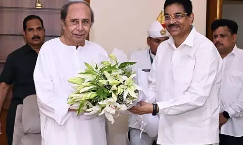 Odisha : राज्यपाल ने नवीन पटनायक से मुलाकात की