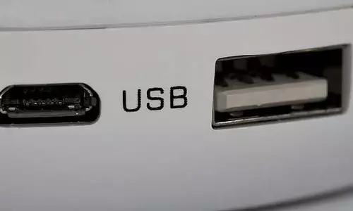 जम्मू-कश्मीर के सरकारी कार्यालयों में USB, पेन ड्राइव के इस्तेमाल पर प्रतिबंध
