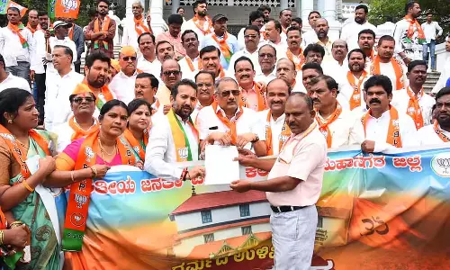 धर्मस्थल को बचाने के लिए BJP ने कलबुर्गी में धर्मयुद्ध विरोध प्रदर्शन किया