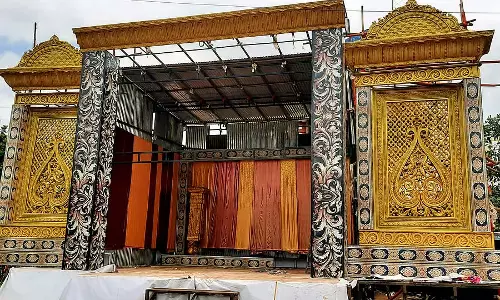 Basavakalyan : गणेश उत्सव के लिए राजमहल का निर्माण Basavakalyan : गणेश उत्सव के लिए राजमहल का निर्माण