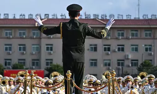 चमक से परे, China का सैन्य प्रदर्शन में प्रतिरोध का लक्ष्य