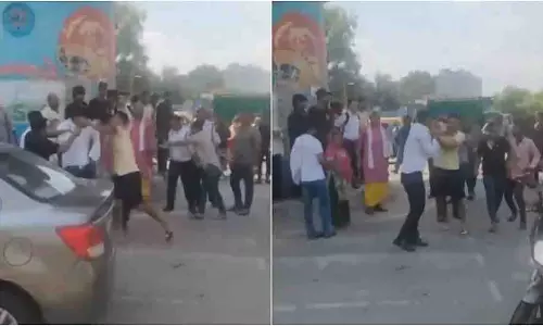 Delhi: ट्रैफिक पुलिस पर युवकों की हिंसक हरकत, मामला दर्ज