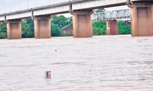 rains के बाद नदियों के उफान पर होने से ओडिशा के पाँच ज़िलों में बाढ़ की चेतावनी