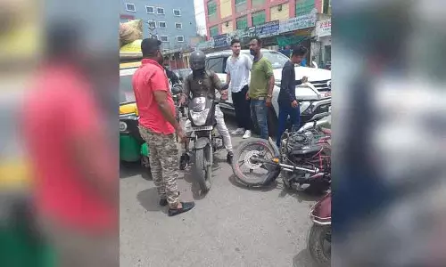 Bandlaguda में रोड रेज की घटना में दो बाइक सवारों की पिटाई