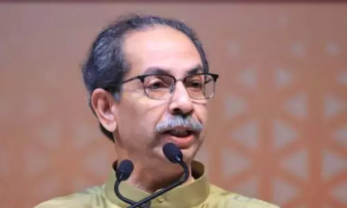 आंखों में तेल डालकर मतदाता सूची की जांच करें: Uddhav Thackeray