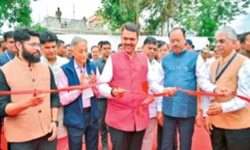CM Fadnavis ने सतनावरी को देश का पहला बुद्धिमान गांव घोषित किया