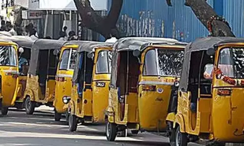 Bengaluru में उबर ऑटो का किराया 425 रुपये प्रति किलोमीटर, चौंका देने वाला Bengaluru में उबर ऑटो का किराया 425 रुपये प्रति किलोमीटर, चौंका देने वाला