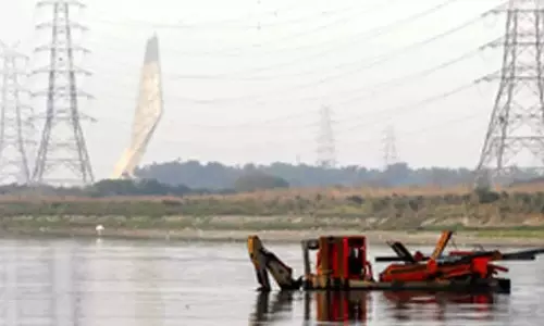 Yamuna से 16,000 मीट्रिक टन कचरा हटाया गया: हरियाणा के मुख्यमंत्री Yamuna से 16,000 मीट्रिक टन कचरा हटाया गया: हरियाणा के मुख्यमंत्री