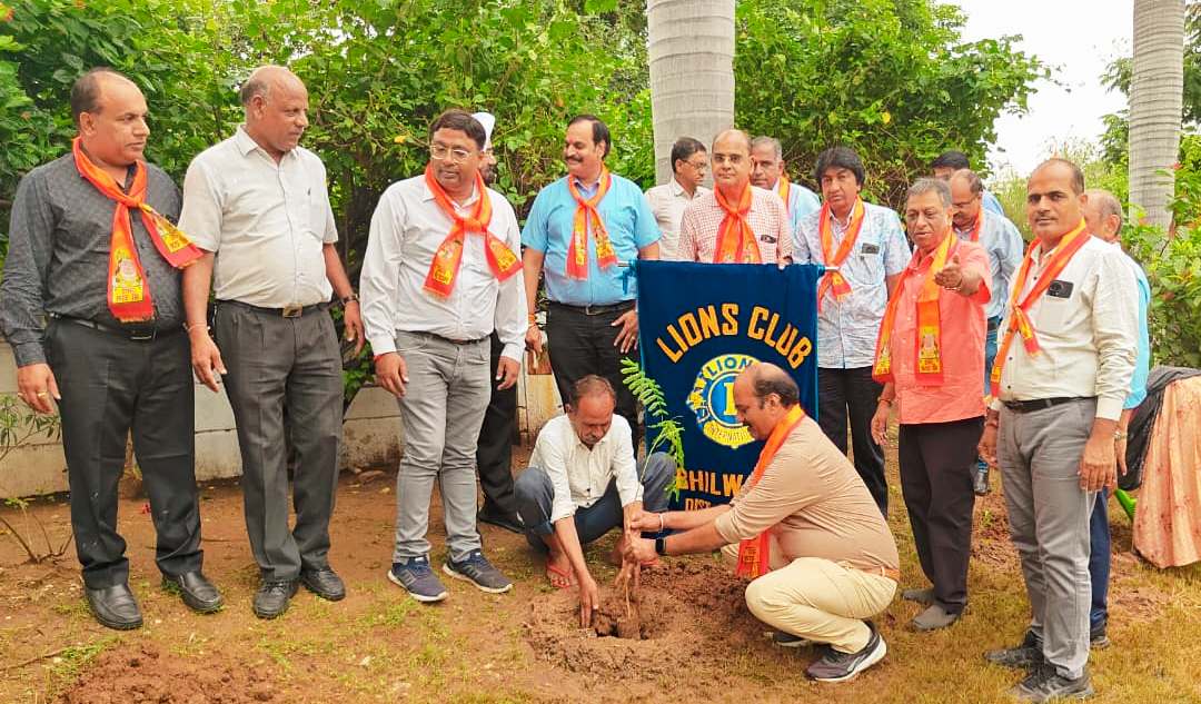 पर्यावरण को हरा-भरा रखने के लिए वृक्षारोपण कार्यक्रम बहुत जरूरी: प्रवीण जैन
