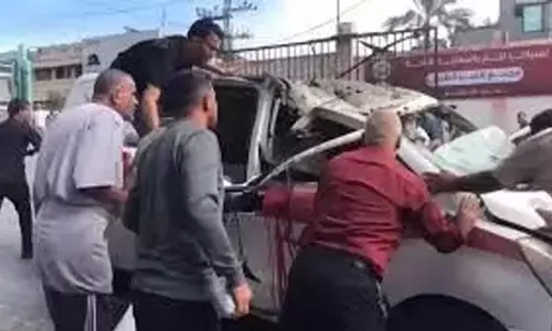 अस्पताल पर हमले में बड़े पैमाने पर नुकसान, पत्रकारों की मौतें अस्पताल पर हमले में बड़े पैमाने पर नुकसान, पत्रकारों की मौतें