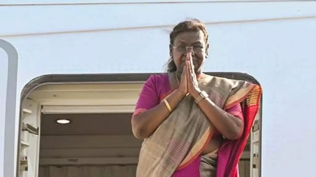 राष्ट्रपति 3 सितंबर को त्रिची आएंगे : श्रीरंगम मंदिर में पूजा-अर्चना करेंगे राष्ट्रपति 3 सितंबर को त्रिची आएंगे : श्रीरंगम मंदिर में पूजा-अर्चना करेंगे