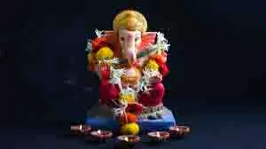 Ganesh Chaturthi 2025: गणपति खरीदने से पहले जान लें ये जरूरी नियम Ganesh Chaturthi 2025: गणपति खरीदने से पहले जान लें ये जरूरी नियम