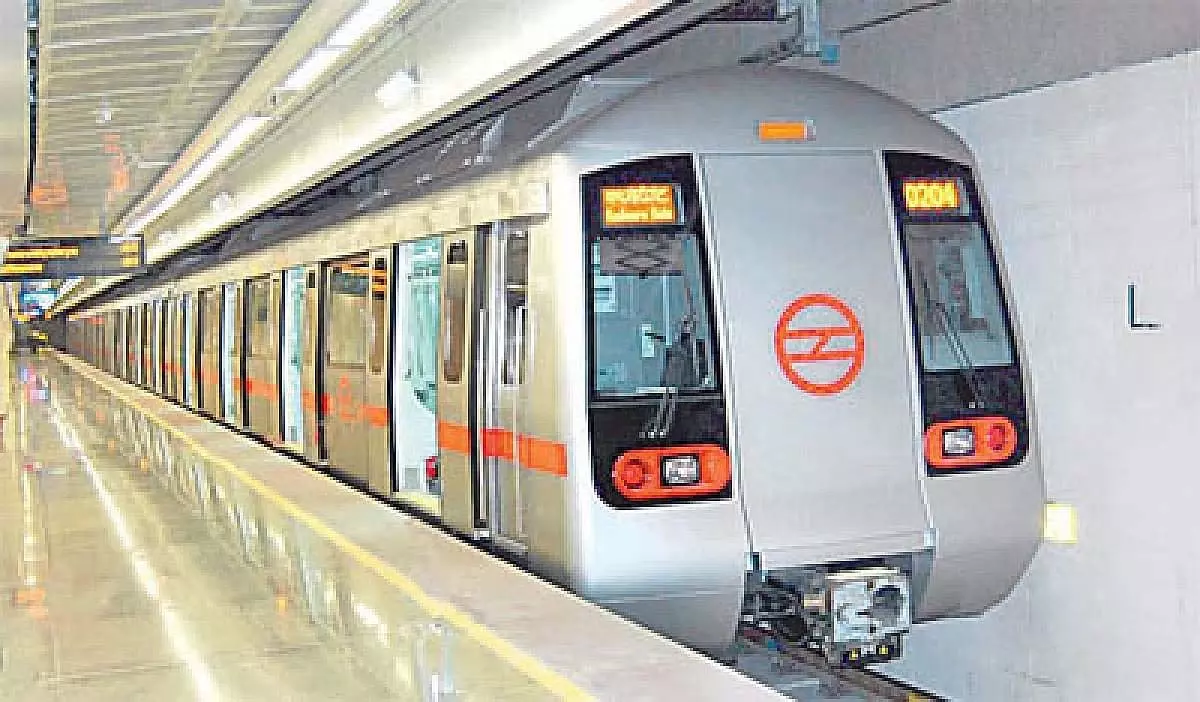 Mumbai : ठाणे के आनंद नगर में मेट्रो के रैक पहुंचे, सितंबर तक लाइन 4 और 4ए पर परीक्षण Mumbai : ठाणे के आनंद नगर में मेट्रो के रैक पहुंचे, सितंबर तक लाइन 4 और 4ए पर परीक्षण