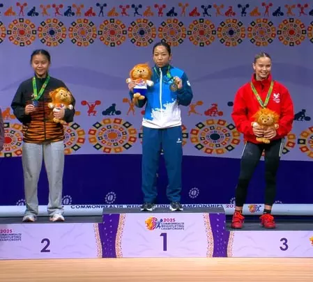 मीराबाई चानू ने कॉमनवेल्थ वेटलिफ्टिंग चैंपियनशिप में जीता स्वर्ण मीराबाई चानू ने कॉमनवेल्थ वेटलिफ्टिंग चैंपियनशिप में जीता स्वर्ण
