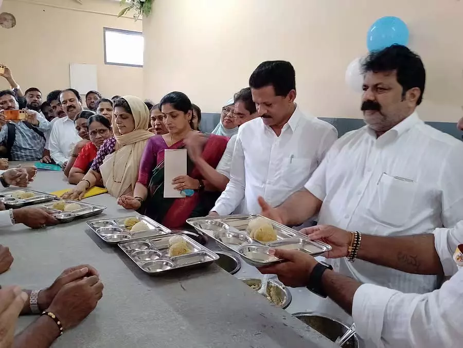 आर्थिक रूप से कमजोर लोगों के लिए खाद्य सुरक्षा संभव: मंत्री मनकला वैद्य आर्थिक रूप से कमजोर लोगों के लिए खाद्य सुरक्षा संभव: मंत्री मनकला वैद्य