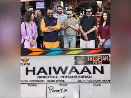 Haiwaan में अक्षय कुमार, सैफ अली खान के साथ सैयामी खेर Haiwaan में अक्षय कुमार, सैफ अली खान के साथ सैयामी खेर