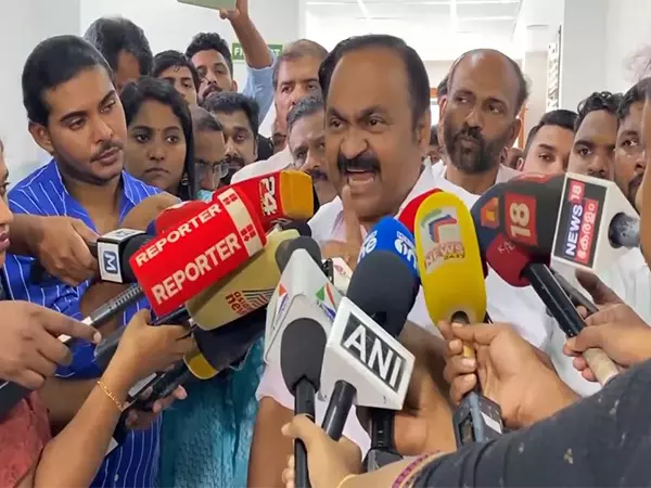 केरल में कांग्रेस विधायक राहुल ममकूटथिल के इस्तीफे पर विपक्षी नेता सतीशन ने उठाए गंभीर सवाल केरल में कांग्रेस विधायक राहुल ममकूटथिल के इस्तीफे पर विपक्षी नेता सतीशन ने उठाए गंभीर सवाल