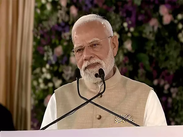 भारत की मेक इन इंडिया यात्रा में नया अध्याय जुड़ रहा है: गुजरात के EV प्लांट पर पीएम मोदी भारत की मेक इन इंडिया यात्रा में नया अध्याय जुड़ रहा है: गुजरात के EV प्लांट पर पीएम मोदी