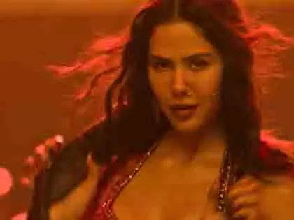 Baaghi 4: सोनम बाजवा ने अकेली लैला से मचाई धूम Baaghi 4: सोनम बाजवा ने अकेली लैला से मचाई धूम