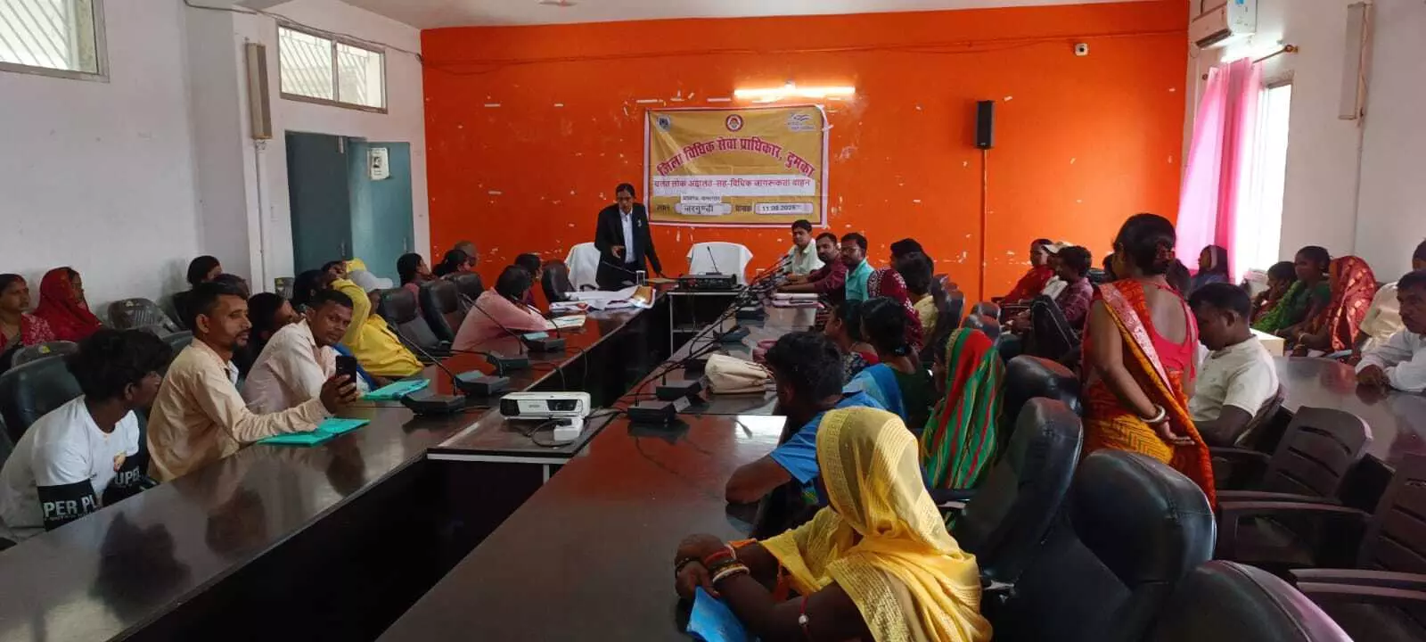 Jhalawar: विशेष जागरूकता शिविर में दी गई जानकारी, दलित-आदिवासी उद्यमियों को मिलेगा लाभ Jhalawar: विशेष जागरूकता शिविर में दी गई जानकारी, दलित-आदिवासी उद्यमियों को मिलेगा लाभ