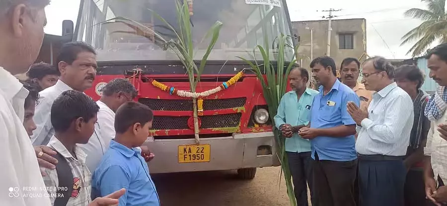 Karnataka : बबलेश्वर-विजयपुरा के बीच बस सेवा आज से Karnataka : बबलेश्वर-विजयपुरा के बीच बस सेवा आज से