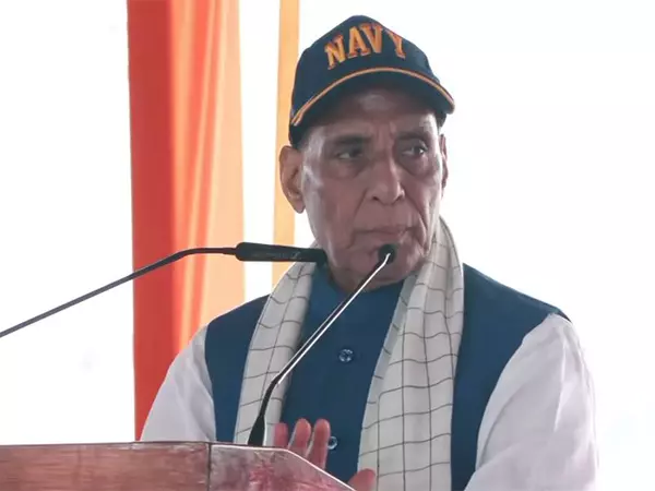 भारत कभी विस्तारवाद में विश्वास नहीं करता, सुरक्षा को खतरा होने पर जवाब देना जानता है: Rajnath Singh भारत कभी विस्तारवाद में विश्वास नहीं करता, सुरक्षा को खतरा होने पर जवाब देना जानता है: Rajnath Singh