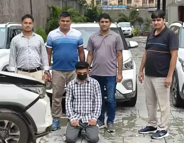 New Delhi: वाहन चोरी की वारदात में आरोपी गिरफ्तार New Delhi: वाहन चोरी की वारदात में आरोपी गिरफ्तार