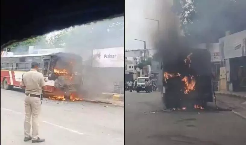 RTC bus में लगी आग.. मेहदीपटनम में हादसा RTC bus में लगी आग.. मेहदीपटनम में हादसा