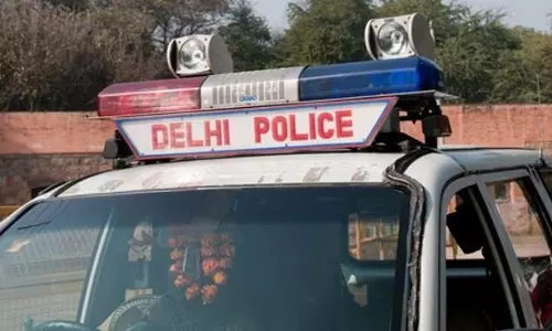 सीएम हमला मामला: पुलिस और आपराधिक साजिश के आरोप सीएम हमला मामला: पुलिस और आपराधिक साजिश के आरोप