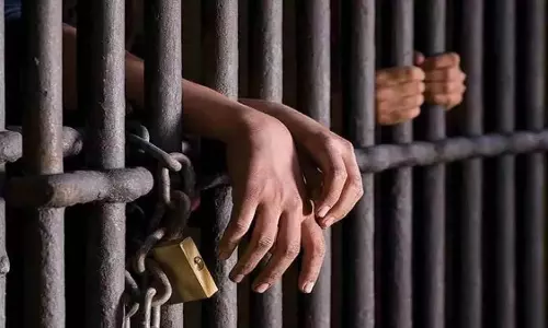 Tamil Nadu: शीतल पेय में नशीला पदार्थ मिलाकर चोरी करने के जुर्म में एक व्यक्ति को तीन साल की जेल