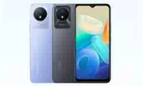 Vivo : 8200mAh बैटरी वाले फोन की लॉन्च डेट आई सामने, इस दिन होगी धमाकेदार एंट्री Vivo : 8200mAh बैटरी वाले फोन की लॉन्च डेट आई सामने, इस दिन होगी धमाकेदार एंट्री