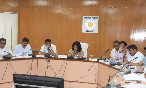 Jaipur: बिजली आपूर्ति सुधार के लिए आरती डोगरा ने की आवश्यक कार्यवाही Jaipur: बिजली आपूर्ति सुधार के लिए आरती डोगरा ने की आवश्यक कार्यवाही