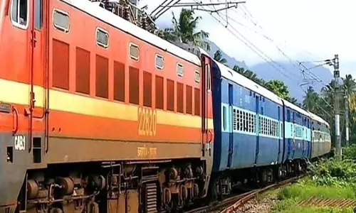 Chandigarh: त्योहारी सीजन में ट्रेनों में भारी भीड़, प्रशासन सक्रिय
